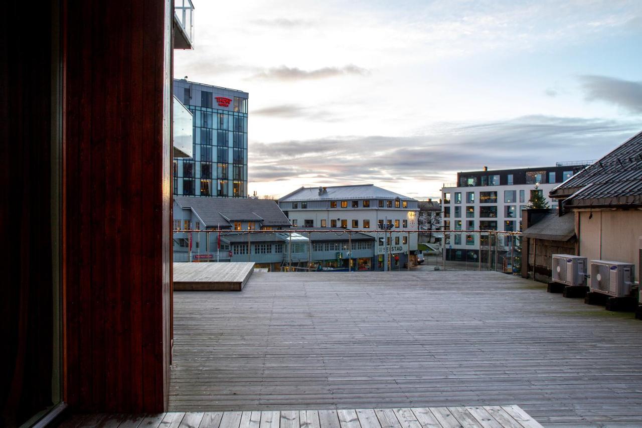 Nordis Apartments - Torget 21 Svolvær Exterior foto